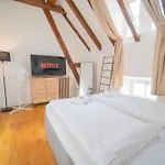 Apartment Luxomes - Streetart Old Town Apartment- *