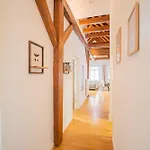 Luxomes - Streetart Old Town Apartment- *